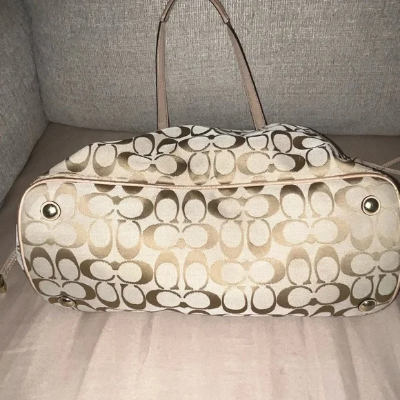 Coach 2014 Signature Canvas Shoulder Bag with Green Center Stripe - REHAB - Picture 8 of 10